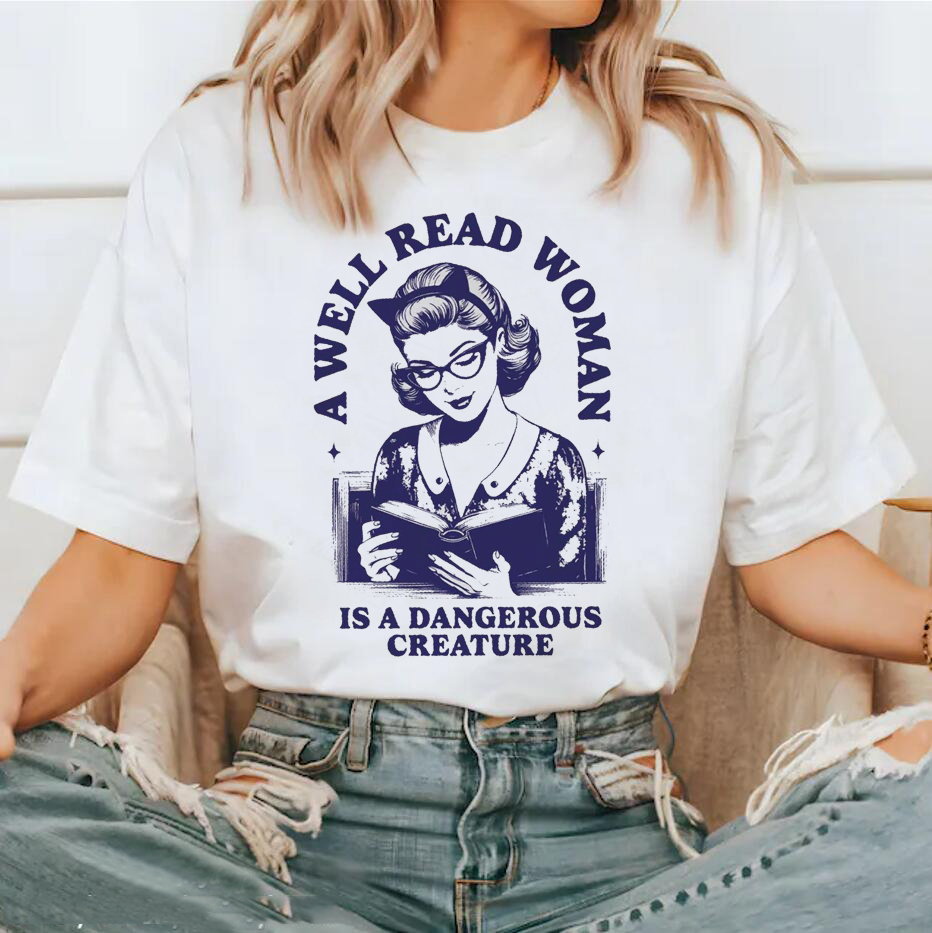 A Well Read Woman Is A Dangero - Women Bags Png のレビューと価格