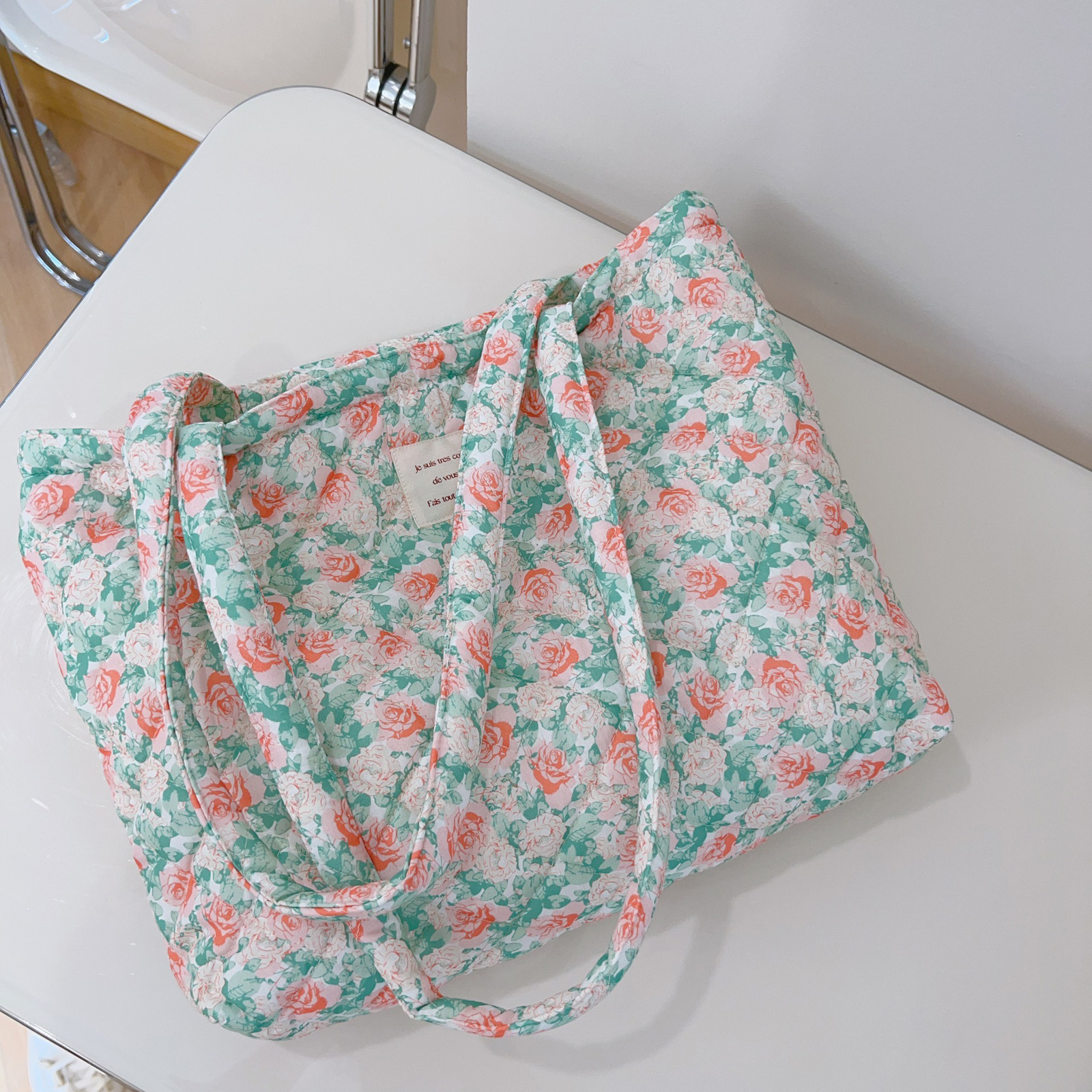 French Floral Quilted Tote Bag - Women Bags Medium Size のレビューと価格